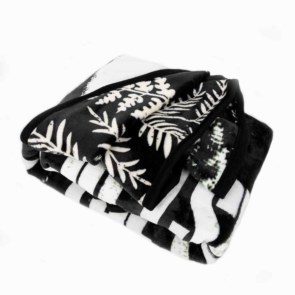 Decorative Knitted Black and White Polyester Throw Blanket, 50" X 60" - Lightweight Plush Warm Blanket for All Seasons Detail
