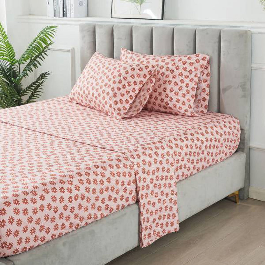 Hypoallergenic Cloud 7-Piece Reversible Bed in a Bag Comforter Set with Sheets, Pink, Queen - Hypoallergenic Ultra-Fluffy Quilt for Winter Detail