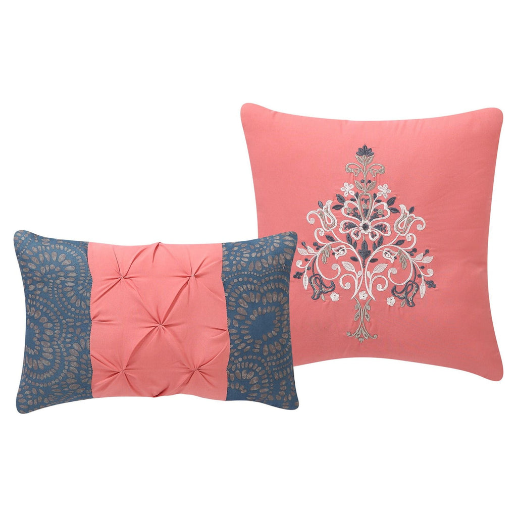 Hypoallergenic Cloud Casa Real 5-Piece Coral Damask Reversible Comforter Set, King, Adult, Unisex - All-Season Down Alternative Comforter Insert Detail