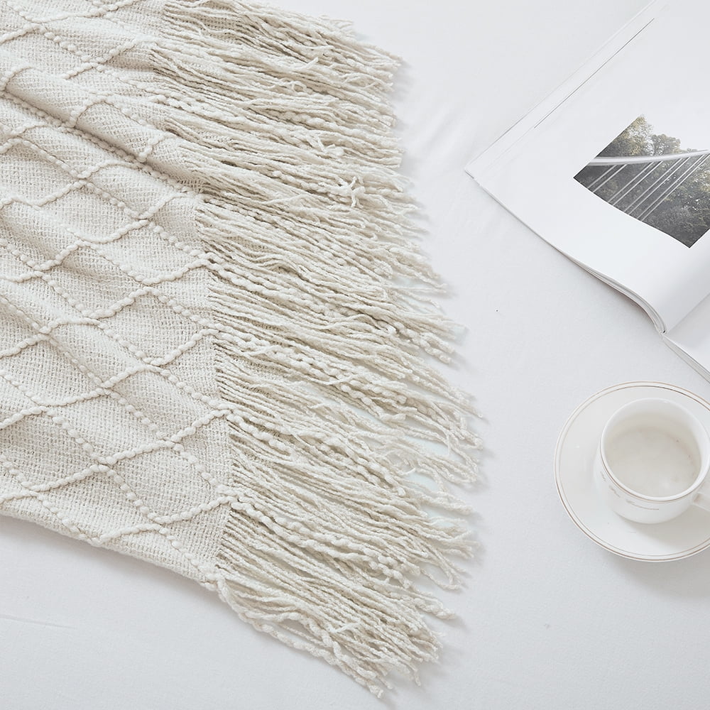 Lightweight Warm Rhombus Beige Throw Blanket, Soft and Lightweight, 50"x 60" - Super Soft Reversible Sherpa Flannel Blanket Detail