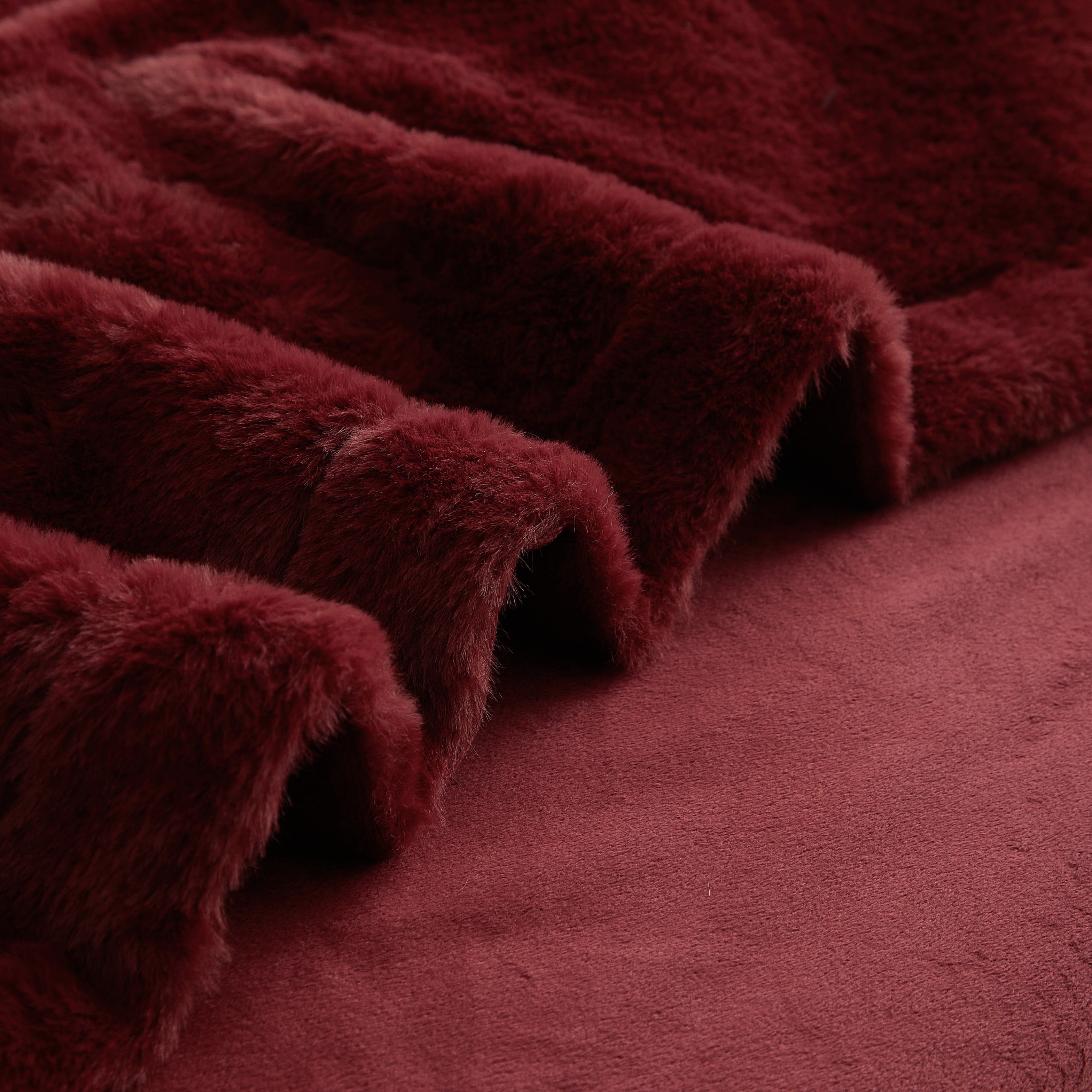Reversible Sherpa Cozy Faux Fur Super Soft luxury Blanket, Full/Queen, Luscious Merlot - Super Soft Reversible Sherpa Flannel Blanket Detail
