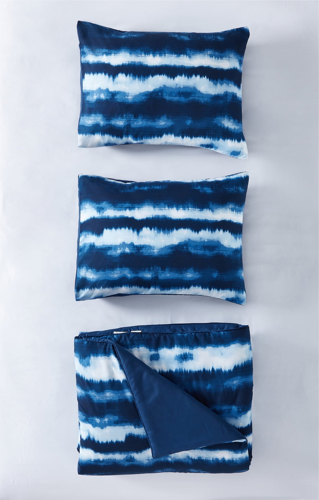 Heavyweight Warmth Tie Dye Navy 3 Piece Comforter Set, Full - Cloud-Like Soft Lightweight Bed Comforter Detail