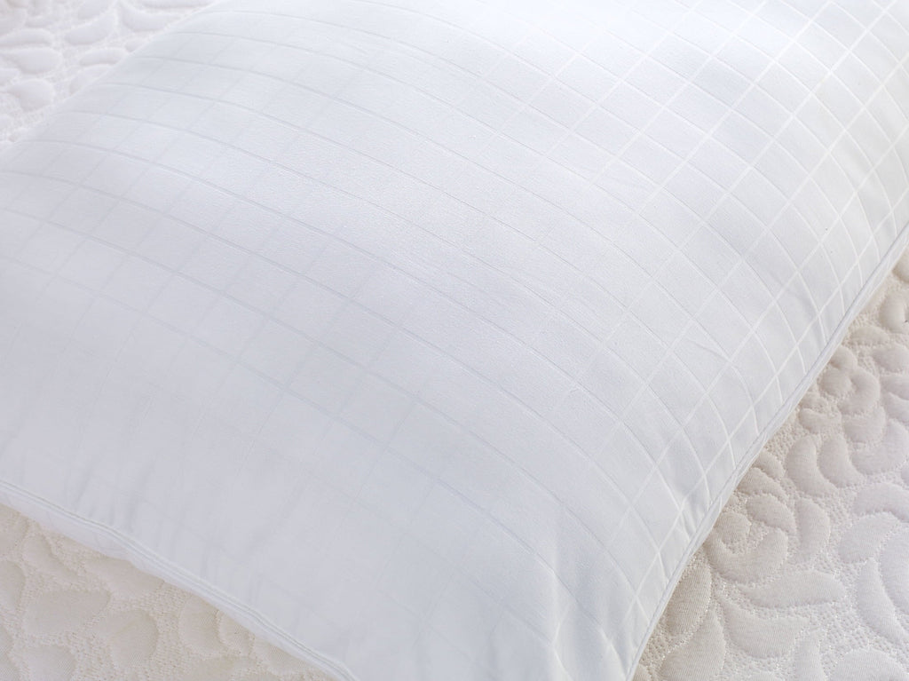 Hotel Collection Bed Pillows, 2-pack, Jumbo - Orthopedic Shredded Foam Bed Pillow Set Detail