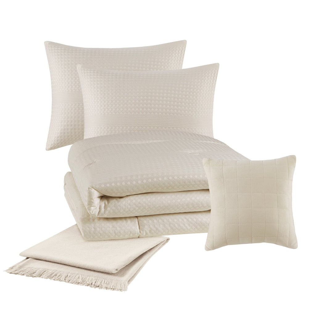 Luxurious Quilted 5-Piece Papyrus Beige Waffle Comforter Set, Full/Queen - All-Season Down Alternative Comforter Insert Detail