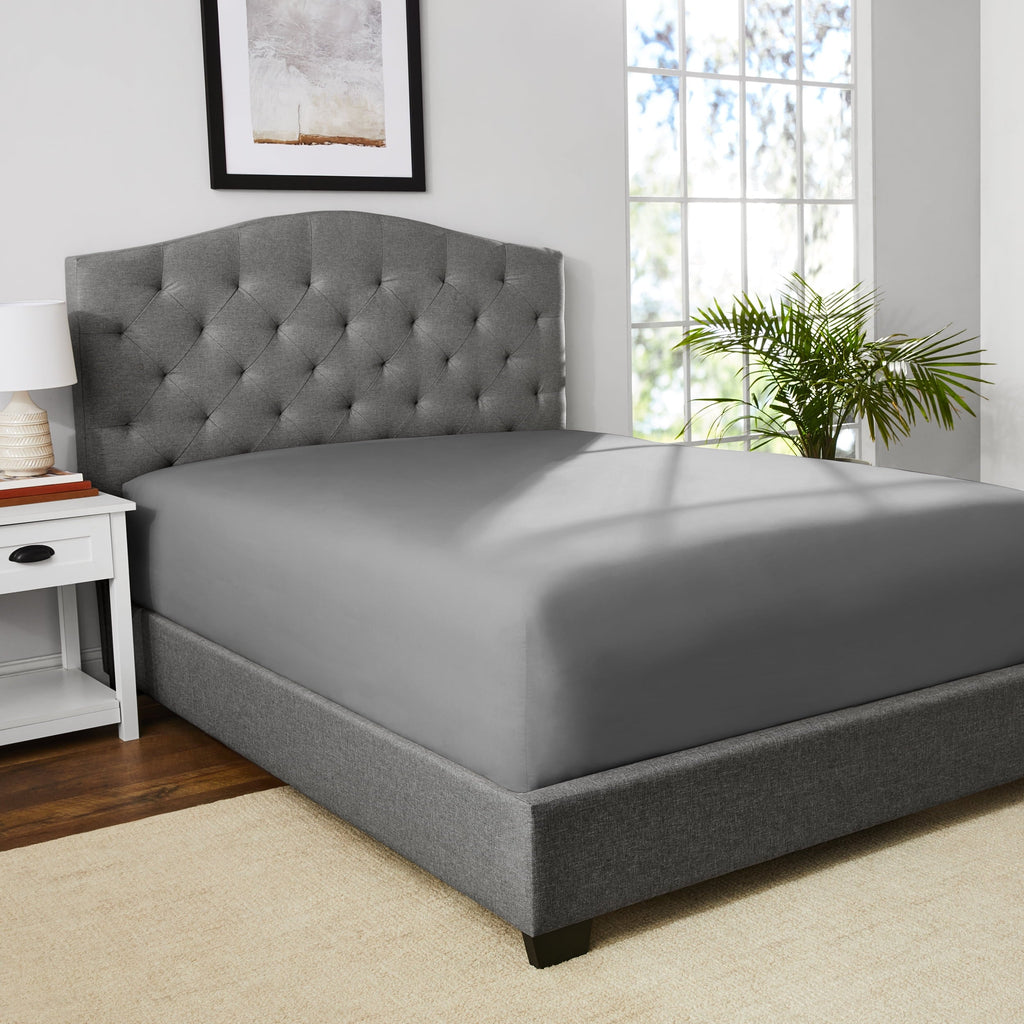 Ultra-Soft Easy Care 300 Thread Count Solid Soothing-Gray CVC Cotton Blend Fitted Sheet, King (Adult) - Luxury Bed Sheet Set with Deep Pockets Detail