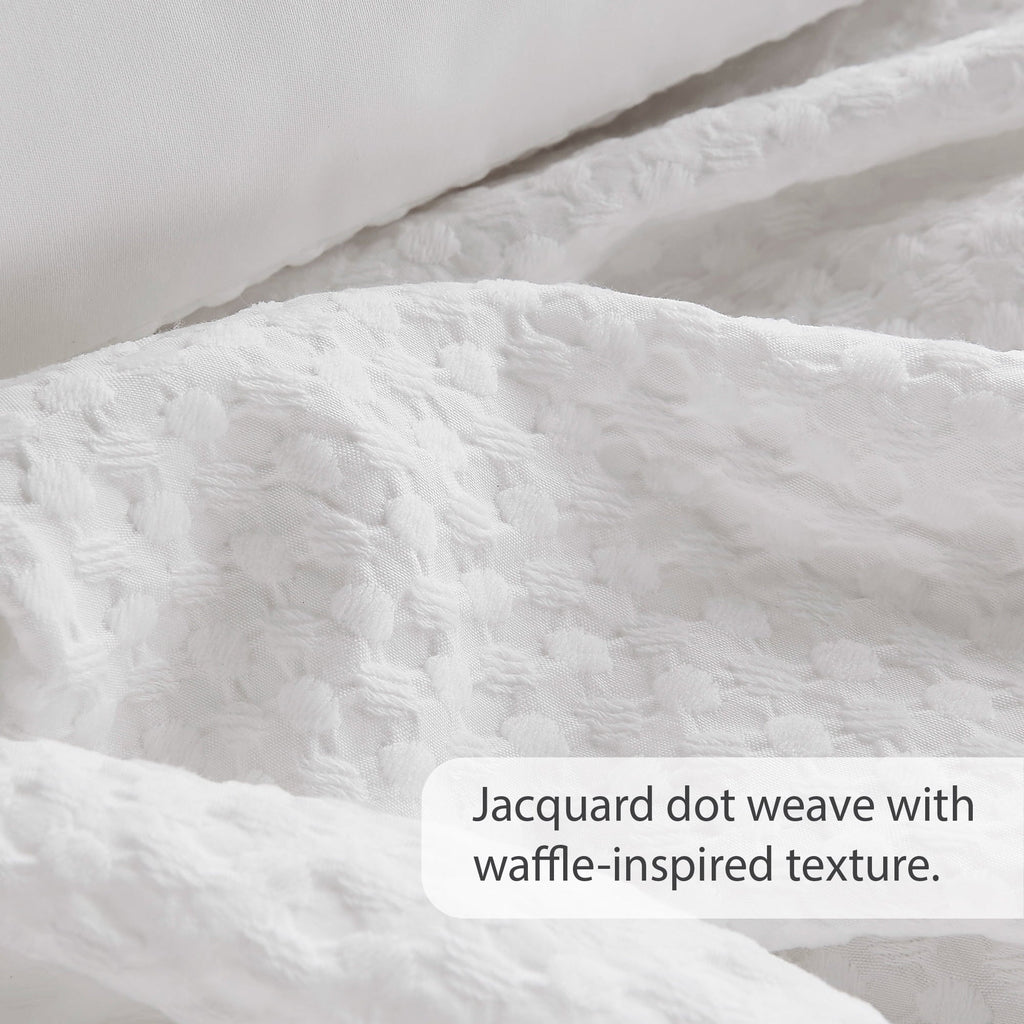 Fluffy Down Alternative Comforter Sets Twin/Twin-XL, 2 Piece Soft Bedding Sets, Off-White Comforter Bed Set with Pillow Shams - All-Season Down Alternative Comforter Insert Detail