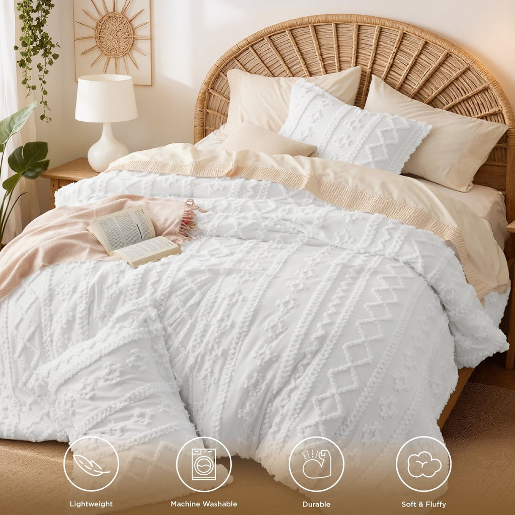 Luxurious Quilted Tufted Boho Comforter Set, 2 Pieces Farmhouse Shabby Chic Embroidery Bed Set, Soft Jacquard Comforter for All Seasons... - Cloud-Like Soft Lightweight Bed Comforter Detail