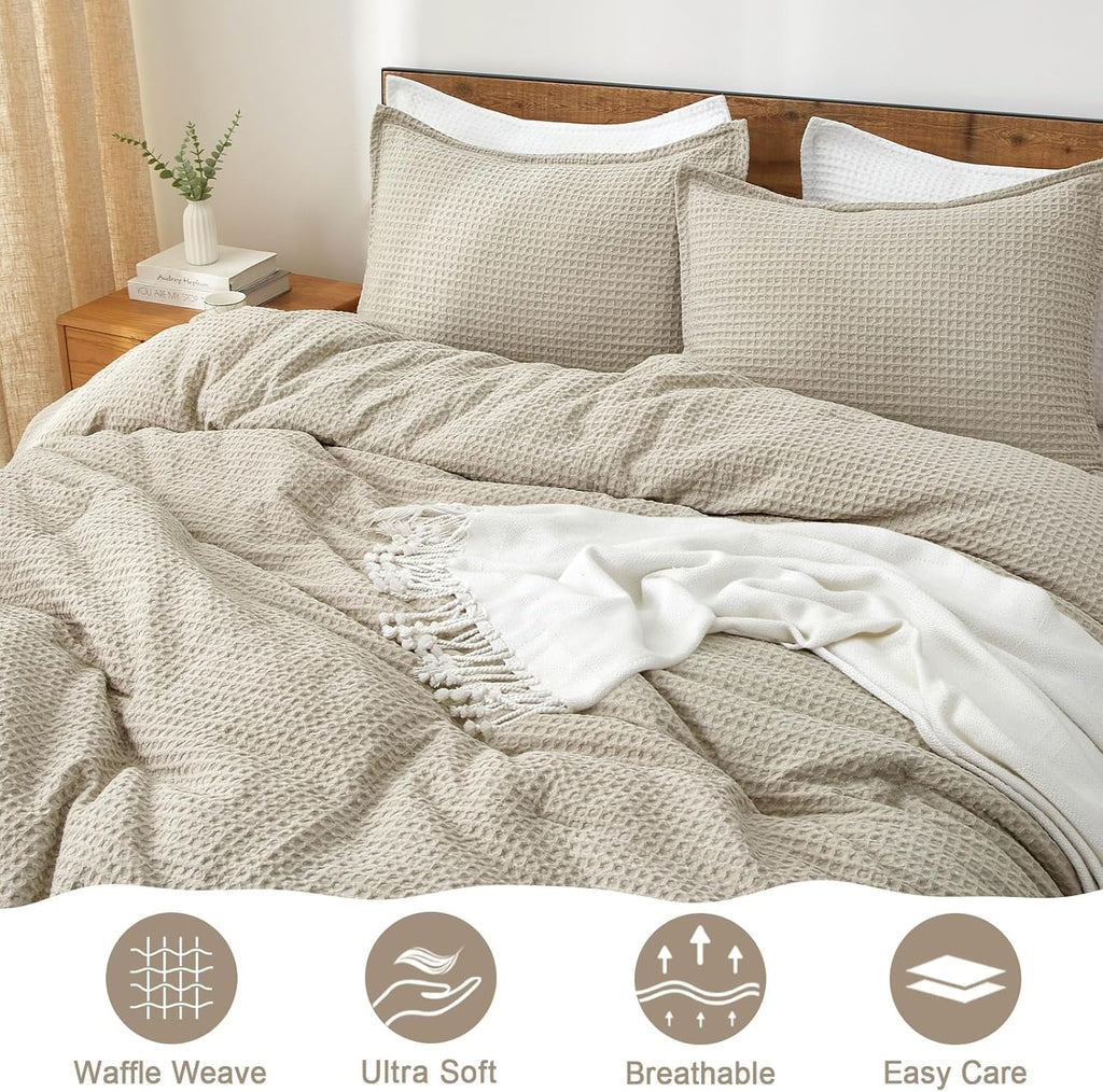 All-Season 3-Piece Waffle Weave Comforter Set Queen Size, Lightweight Comfy Bedding Set for All Season, Ultra Soft Textured 1 Co... - Cloud-Like Soft Lightweight Bed Comforter Detail