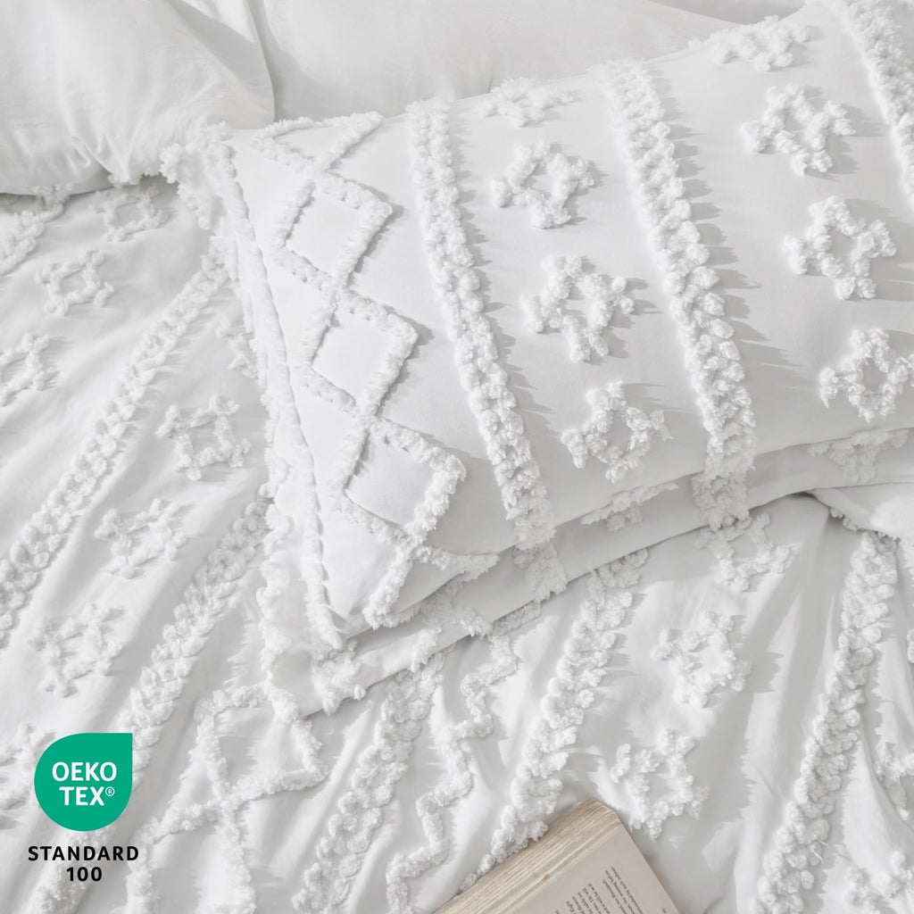 Luxurious Quilted Tufted Boho Comforter Set, 2 Pieces Farmhouse Shabby Chic Embroidery Bed Set, Soft Jacquard Comforter for All Seasons... - Cloud-Like Soft Lightweight Bed Comforter Detail