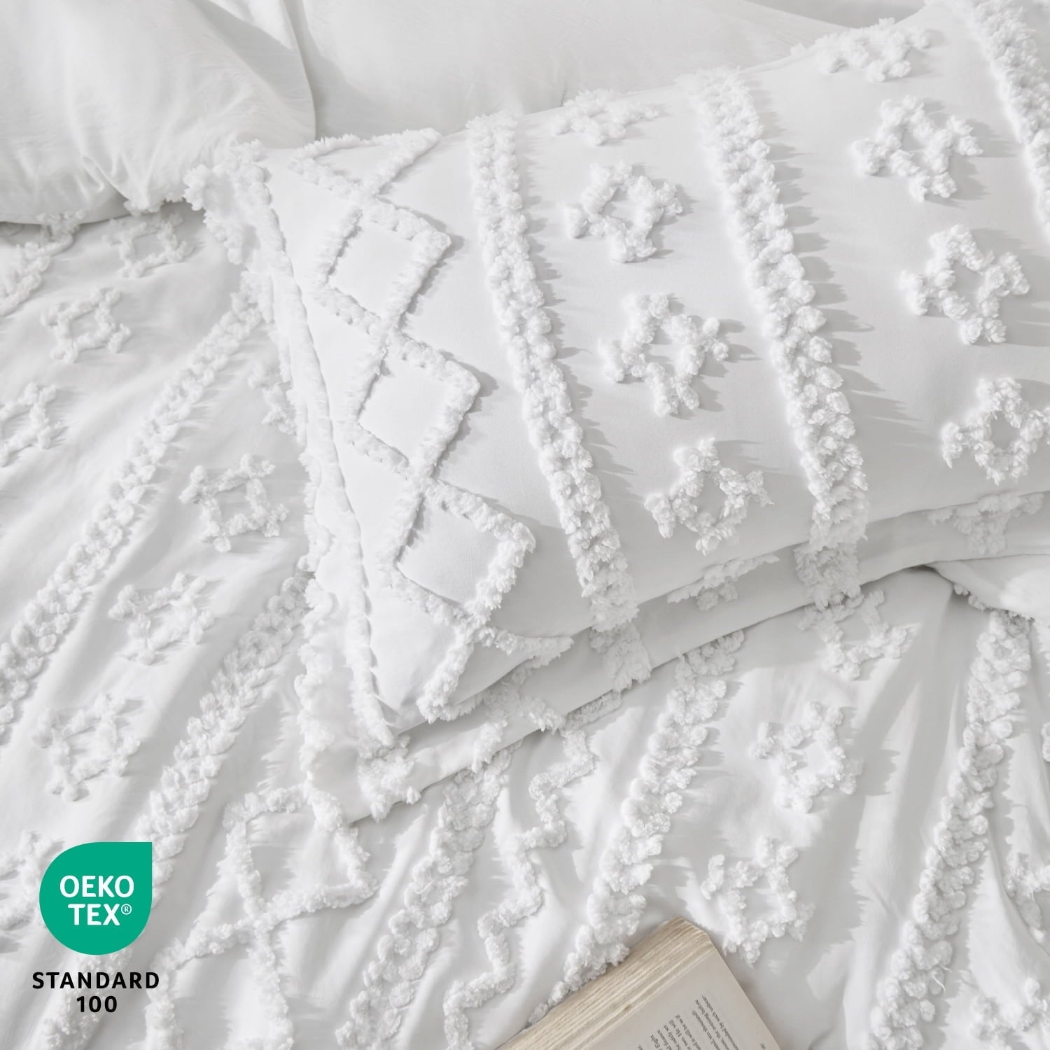 Luxurious Quilted Tufted Boho Comforter Set, 2 Pieces Farmhouse Shabby Chic Embroidery Bed Set, Soft Jacquard Comforter for All Seasons... - Cloud-Like Soft Lightweight Bed Comforter Detail