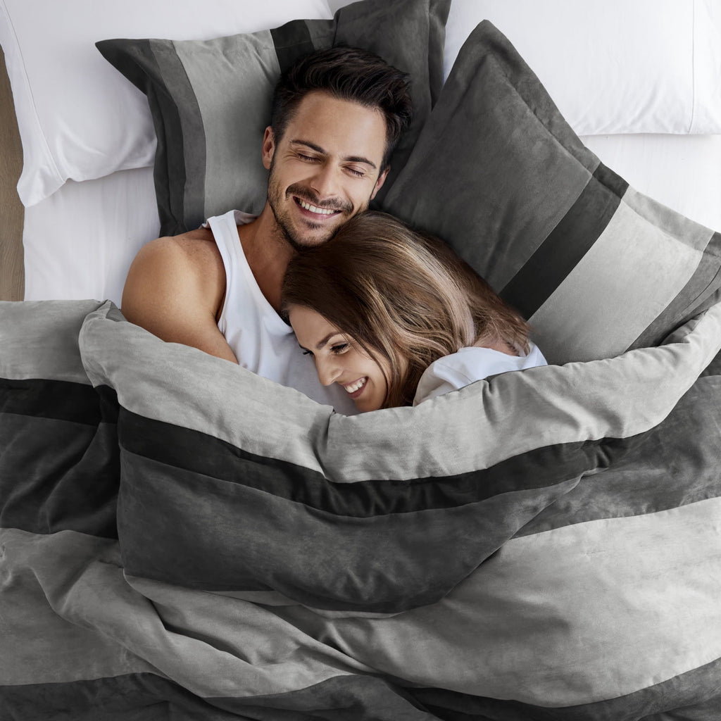 Fluffy Down Alternative Twin/Twin XL Comforter Set Black, 2 Pieces Faux Suede Comforters Twin/Twin XL Size, Pieced Bedding Comforters Sets, C... - Cloud-Like Soft Lightweight Bed Comforter Detail