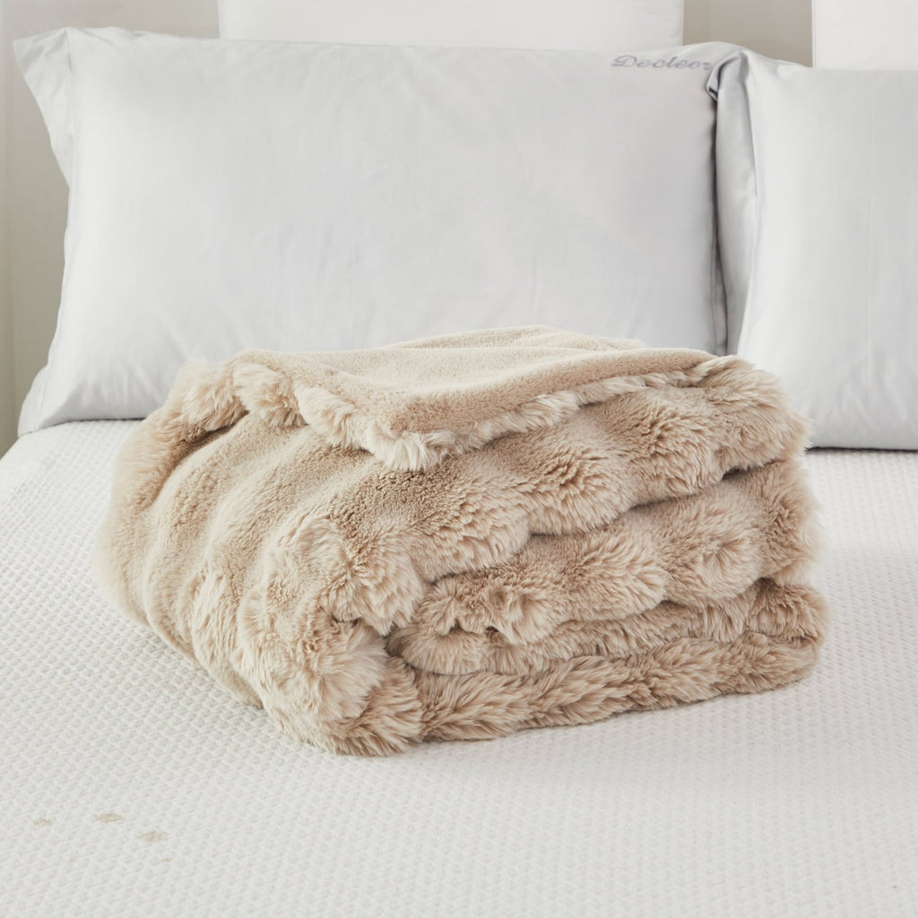 Cozy Fleece Taupe Faux Fur Bubble Blankets for Couch Chair Sofa Luxury Fluffy Thick Bubble Throw Blanket Furry Blanket Fuzzy Soft... - Cozy Fleece Throw Blanket for Couch & Bed Detail