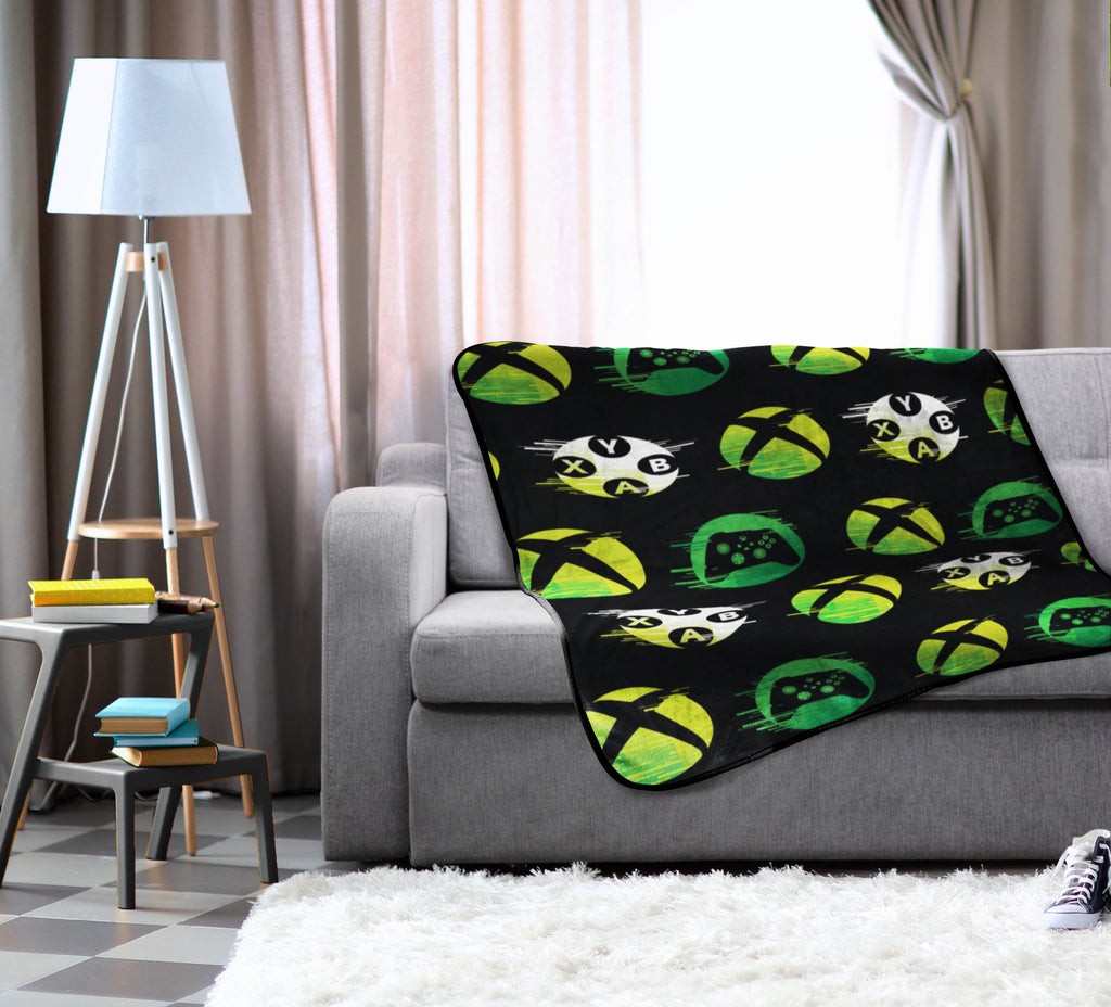 Reversible Sherpa Head Glow In The Dark Kids Throw Blanket, 46 x 60, Microfiber, Black - Cozy Fleece Throw Blanket for Couch & Bed Detail