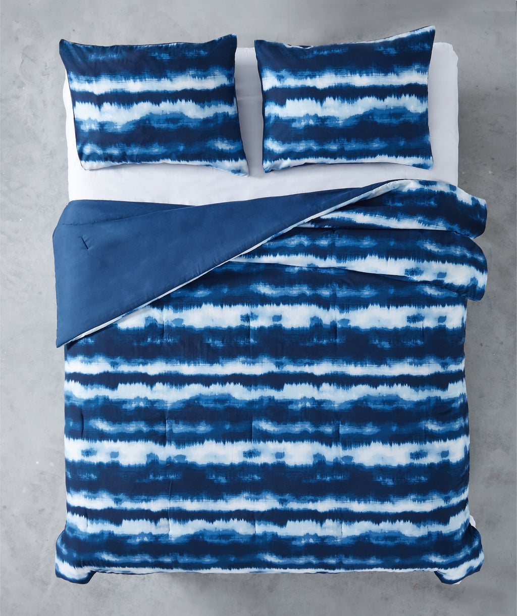 Heavyweight Warmth Tie Dye Navy 3 Piece Comforter Set, Full - Cloud-Like Soft Lightweight Bed Comforter Detail
