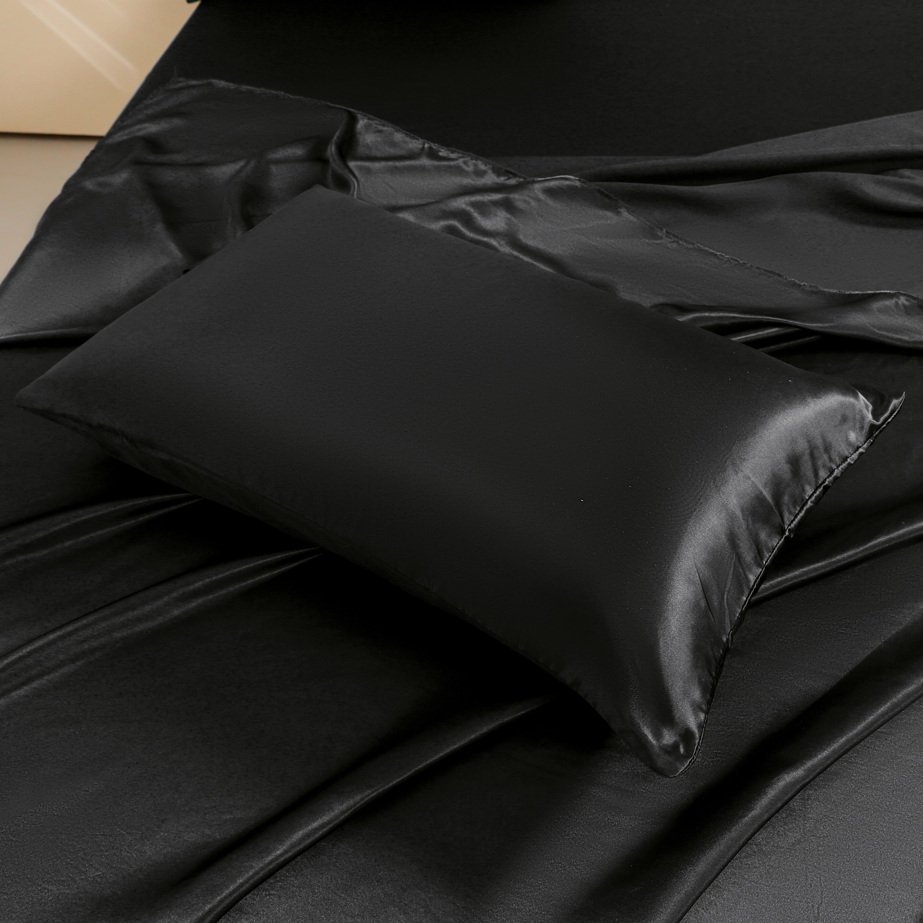 Breathable Luxury 4Pcs Black Satin Sheets Queen Set Silk Sheets 13" Deep Pocket Ultra Soft silky Bed Sheet Set - Premium Ultra-Soft Pillowcase Pair for Sleeping Detail