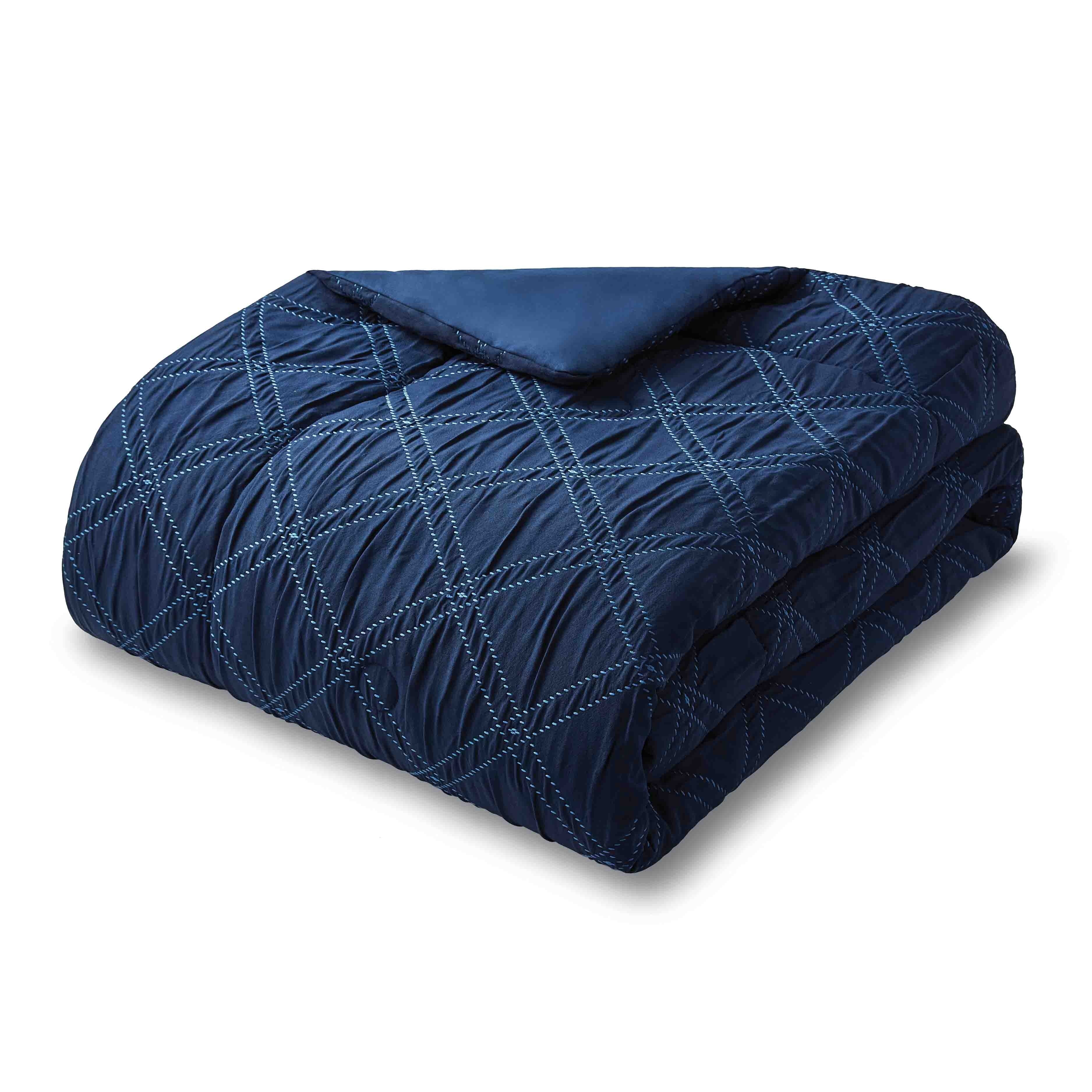 All-Season 5-Piece Reversible Comforter Set Navy Cross Stitch Bedding with Decor Pillow and Throw, Full/Queen - Hypoallergenic Ultra-Fluffy Quilt for Winter Detail