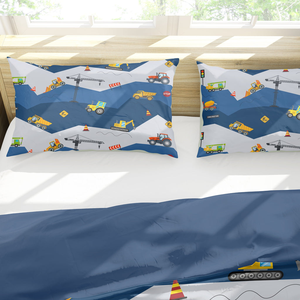 Heavyweight Warmth Car Comforter Set Construction Bedding Set for Boys Kids Trucks Comforter Cartoon Car Excavator Tractor Blue 3Pcs Twin - All-Season Down Alternative Comforter Insert Detail