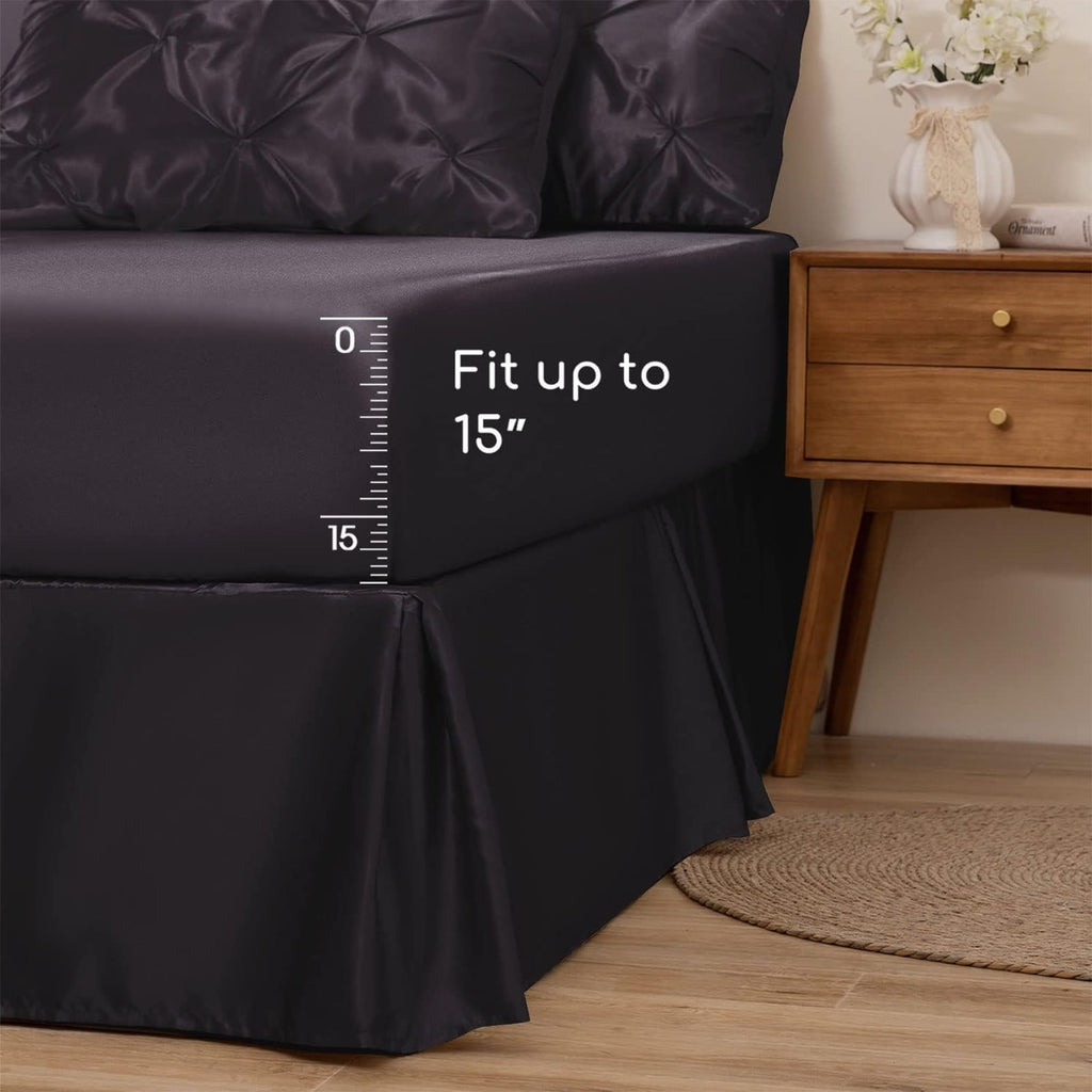 Luxurious Quilted Satin Comforter Set 7 Pieces Queen Size - Luxurious Pinch Pleat Bed in a Bag with Satin Comforter, Satin Sheets, Sati... - All-Season Down Alternative Comforter Insert Detail