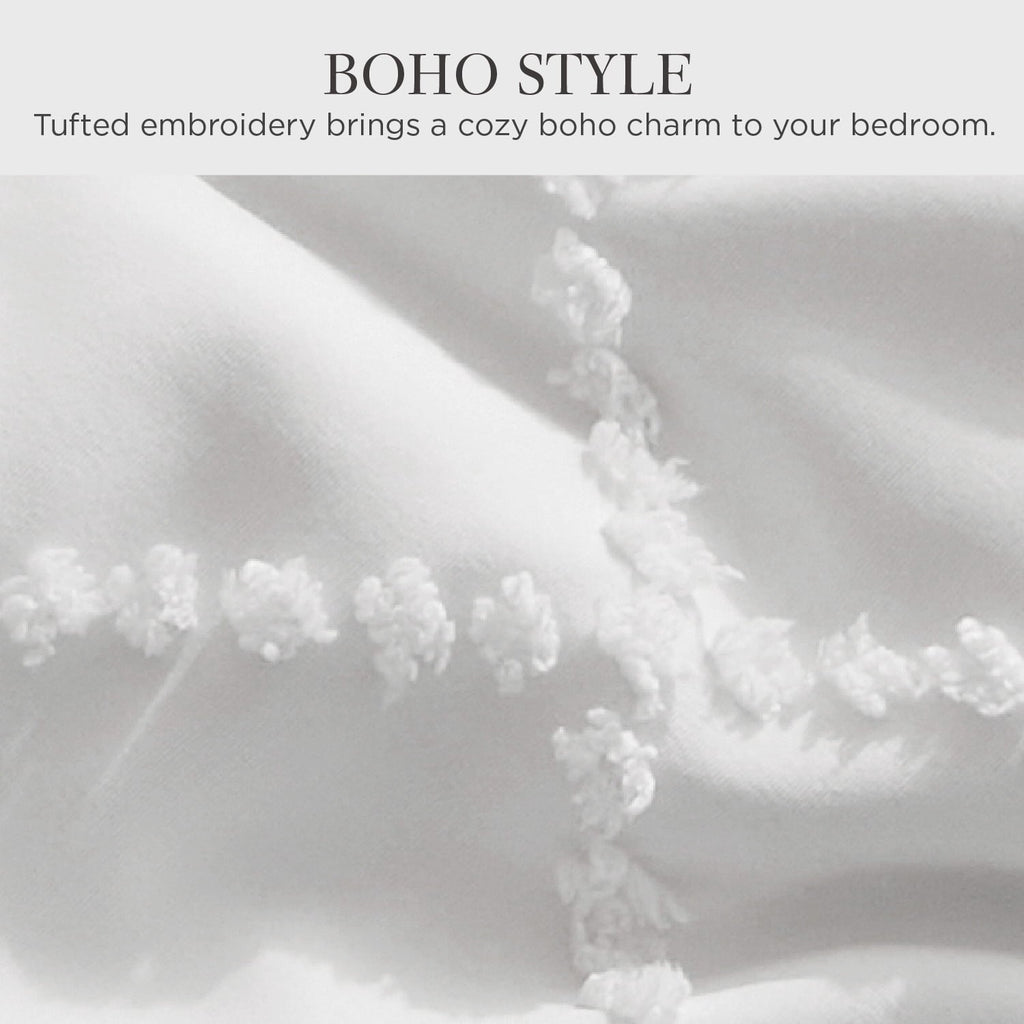All-Season Queen Comforter Set, Boho Tufted Shabby Chic Bedding Comforter Set, 3 Pieces Farmhouse Bed Set for All Seasons, White... - All-Season Down Alternative Comforter Insert Detail