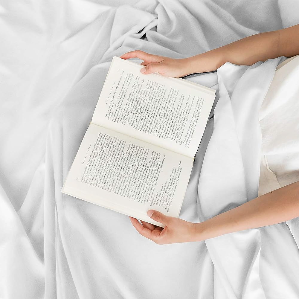 Cooling Sateen 4-Piece Ultra Soft & Comfy Hotel Luxury Sheet Set - Full Size Cooling Bed Sheet Fits 8"-16" Mattresses, White - Breathable Egyptian Cotton Flat & Fitted Sheets Detail