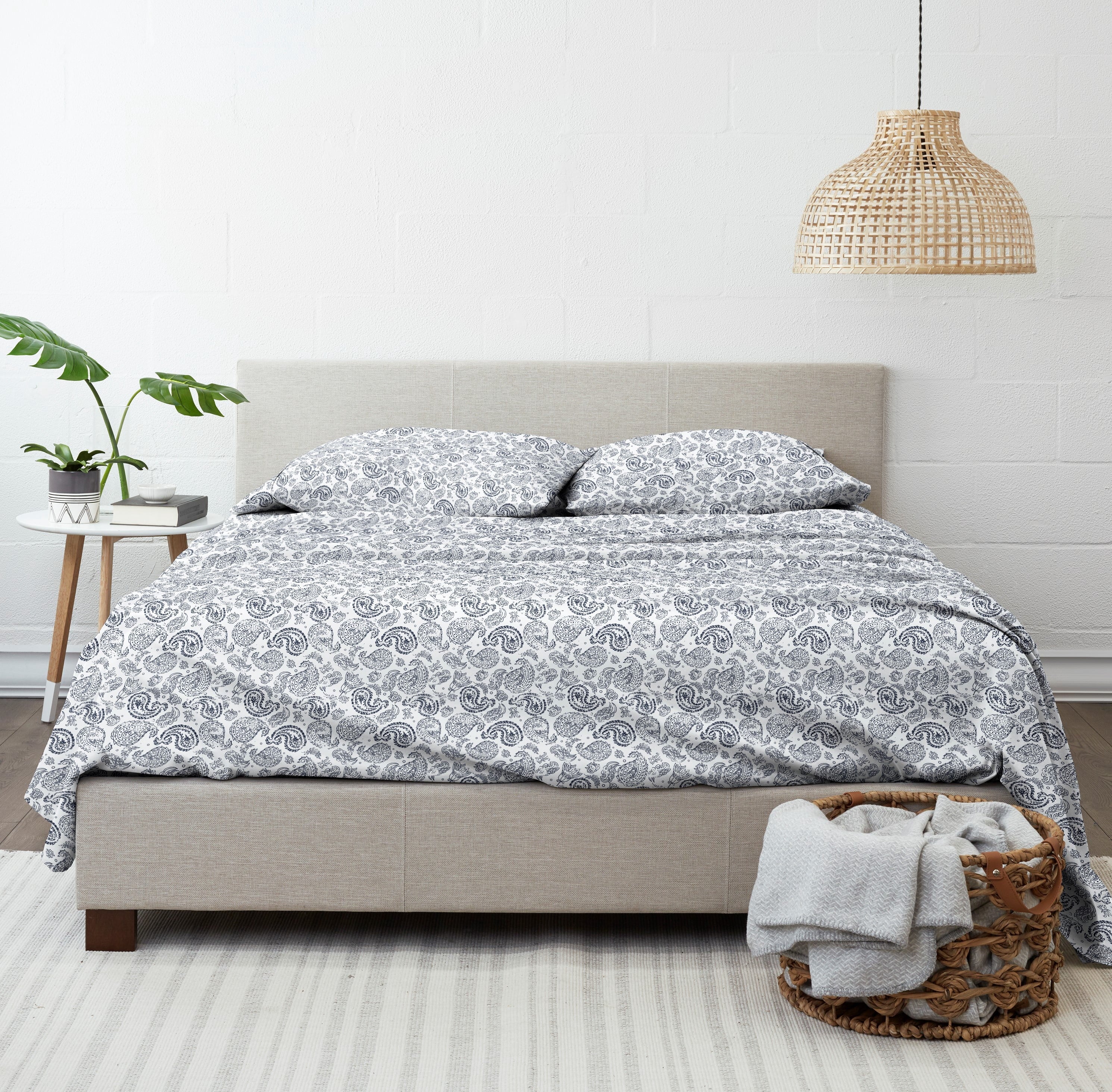 Premium Egyptian Cotton 4 Piece Pattern Microfiber Bed Sheets Set, Navy Coarse Paisley, Full - Breathable Egyptian Cotton Flat & Fitted Sheets Detail